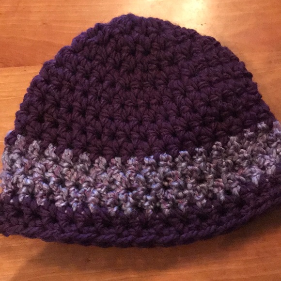 Hand crocheted hats - Picture 5 of 8